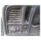 2006 Chevrolet 2500HD 4X4 Pickup w/Ladder Rack & Tool Box