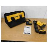 New - DEWALT 20V MAX XR Lithium-Ion Cordless 2-1/2 in. 15-Gauge Finish Nailer Kit with 2.0Ah Battery, Charger and Contractor Bag