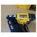 NEW - DEWALT 20-Volt 30° Cordless Framing Nailer (Tool-Only)
