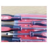 NEW -Milwaukee Phillips/Slotted Flat Head Hex Drive Screwdriver Set with Tri-Lobe Handle (6-Piece)