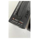 Set of 2 Maxxis Re-Fuse 700x32C Tubeless Road Tires