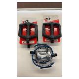 Set of New VP Components Grind 9/16 Inch Bicycle Pedals with Extra Pair
