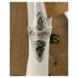 Electra Townie Bicycle with Bontrager E-Bike Tires - NEW - $599 MSRP