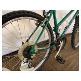 Schwinn Mountain Bike with 26-inch Wheels