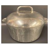 Vintage Magnalite Wagner Ware Dutch Oven Aluminum Cookware Pot with Lid