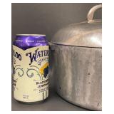 Vintage Magnalite Wagner Ware Dutch Oven Aluminum Cookware Pot with Lid