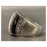 Mother of Pearl / Onyx Inlay Stone Ring - Size 5