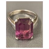 Sterling Silver Vintage Ring with Pink / Purple Gemstone