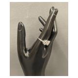 Elegant Sterling Silver Cluster Stone Ring 3.18g