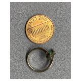 Vintage Style Sterling Silver 925 Ring with Green Bead Size 2.5