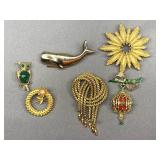 Brooch Collection incl. Avon & Monet Vintage Pins