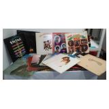 Vintage Vinyl Albums. Charley Pride, The Fifth Dimension, Simon and Garfunkel