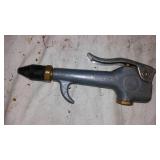 Air Hoses (3) and Air Chuck.