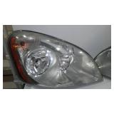 Freightliner Auto lamps.