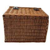 Fun Eddie Bauer Picknick / Willow Picnic Basket Including Cups, Plates, Napkins and More