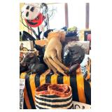 Halloween Decor / Witches Hand, Roaches, Mice and More