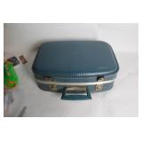 Vintage Blue Train Case with Interior Mirror