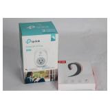 TP-Link Smart Wi-Fi Plug HS100 & Y-12 Wireless Earhook Set