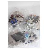 Marvel Avengers Tin with 3 Large Panorama Puzzles