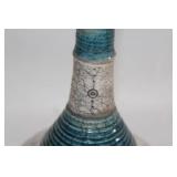 Unique Ceramic Vase with Blue and White Crackle Glaze