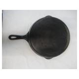 Vintage Griswold  8 Cast Iron Skillet Pan with double pour spout Erie, PA. 704G