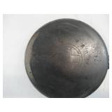 Vintage Griswold  8 Cast Iron Skillet Pan with double pour spout Erie, PA. 704G