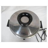 Vintage West Bend Electric Cook Pot. Fryer. Roaster, Server. Works!