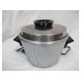 Vintage West Bend Electric Cook Pot. Fryer. Roaster, Server. Works!