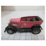 Lot of vintage toys vehicles