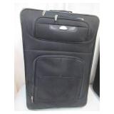 Set of Luggage: 2 Samsonite Suitcases