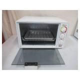 Lot of 2 Ovens: Samsung Microwave and Toaster Oven