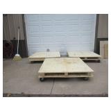 3 Pallets on Caster Wheels/Pallet Dolly