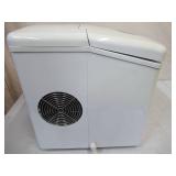 Magic Chef Ice Maker Model MC1M22TW