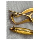 Pair of Vintage 14K Gold Brooches (2.75" and 1 1/8") (5.5 grams total weight)