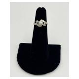 Vintage 14K White Gold and Pearl Ring (1.95 grams total weight)