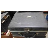 Lot of Various 8 Tracks and Holders. Berry Manilow, Kiss, Dan Fogelberg, Plus More