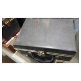 Lot of Various 8 Tracks and Holders. Berry Manilow, Kiss, Dan Fogelberg, Plus More