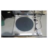 Pioneer PL-340 Turntable