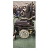 Quantum Q6 Edge Power Wheelchair (Used, Fully Operational). Sold online for over $22,000 New