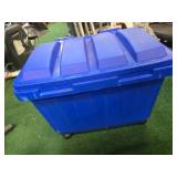 A lot of 20" tote with wheels (Like new)