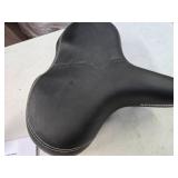 Wide Elegant Schwinn Bike Seat ( New)