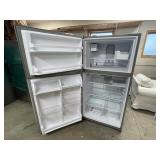 Whirlpool Refrigerator Freezer with Ice Maker NEW (Read Description) Quantity of 1