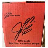 Minneapolis Moline 1/16th Cast Metal Tractor