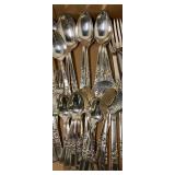 Very Nice Set of Flatware by Oneida -Community Morningstar 60 PC