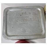 Vintage Kitchen Collectibles Bumble Bee Stacking Measuring Cups NOS HIRCO Mold Set, Canisters