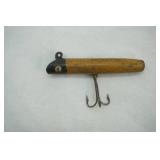 Vintage wooden fishing lure 3" by .25"