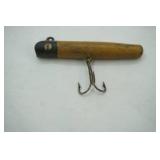Vintage wooden fishing lure 3" by .25"