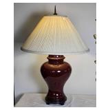 Stylish Crimson Ginger Jar Table Lamp - B