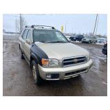 2000 Nissan Pathfinder