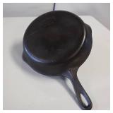 Wagner Ware Sidney 9" Cast Iron Skillet - Circa 1930